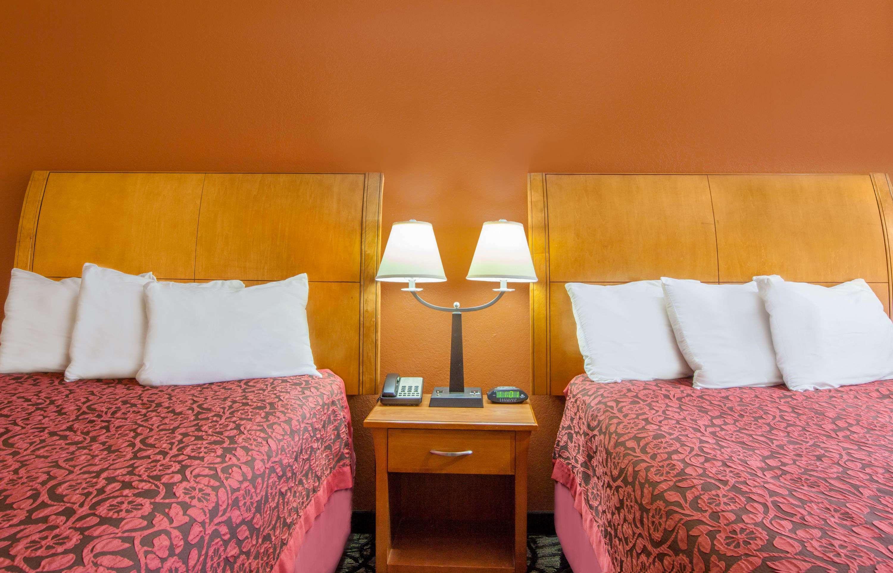 Days Inn By Wyndham Centerville Luaran gambar