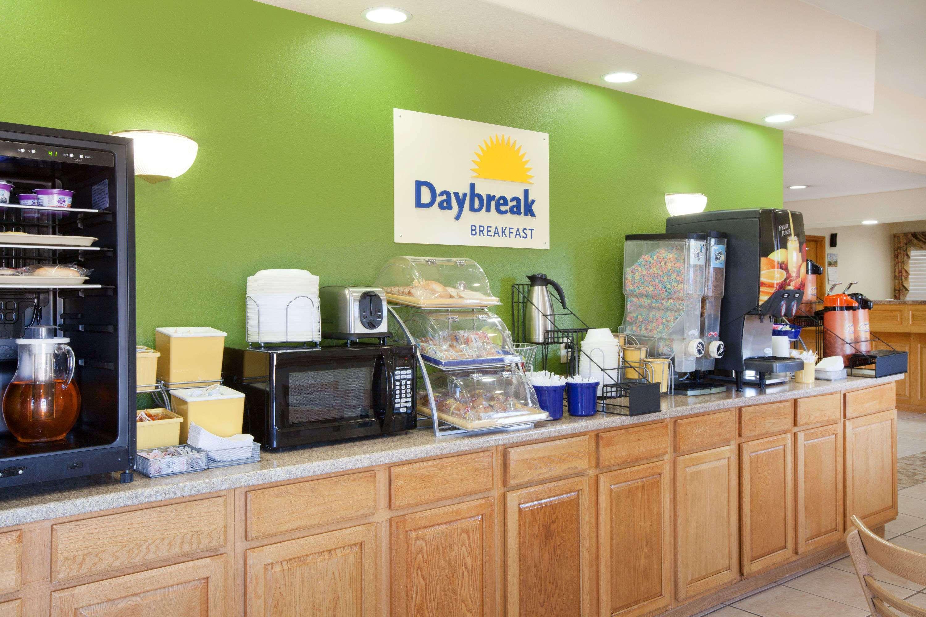 Days Inn By Wyndham Centerville Luaran gambar